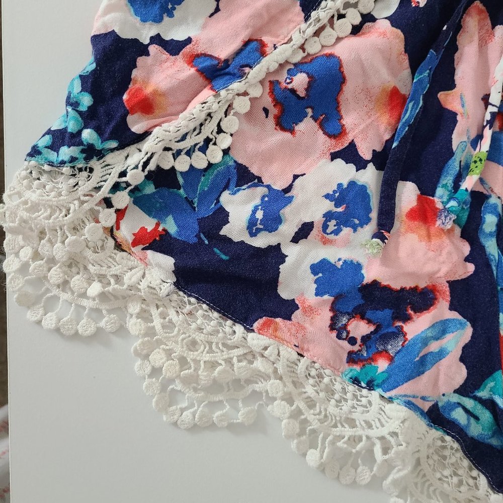 Floral Lace Shorts XS - Picture 5 of 11